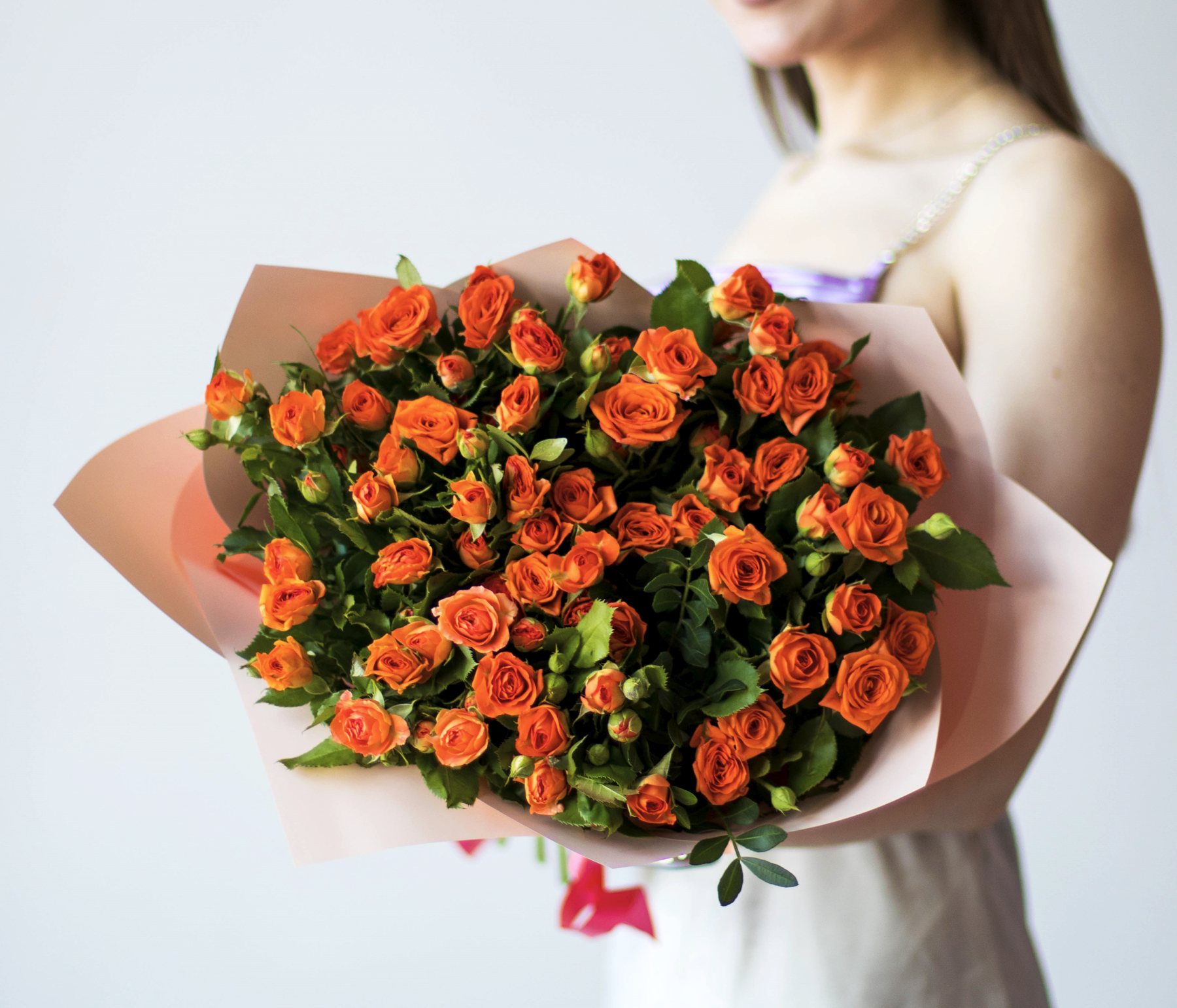 25 кустовых роз оранжевых