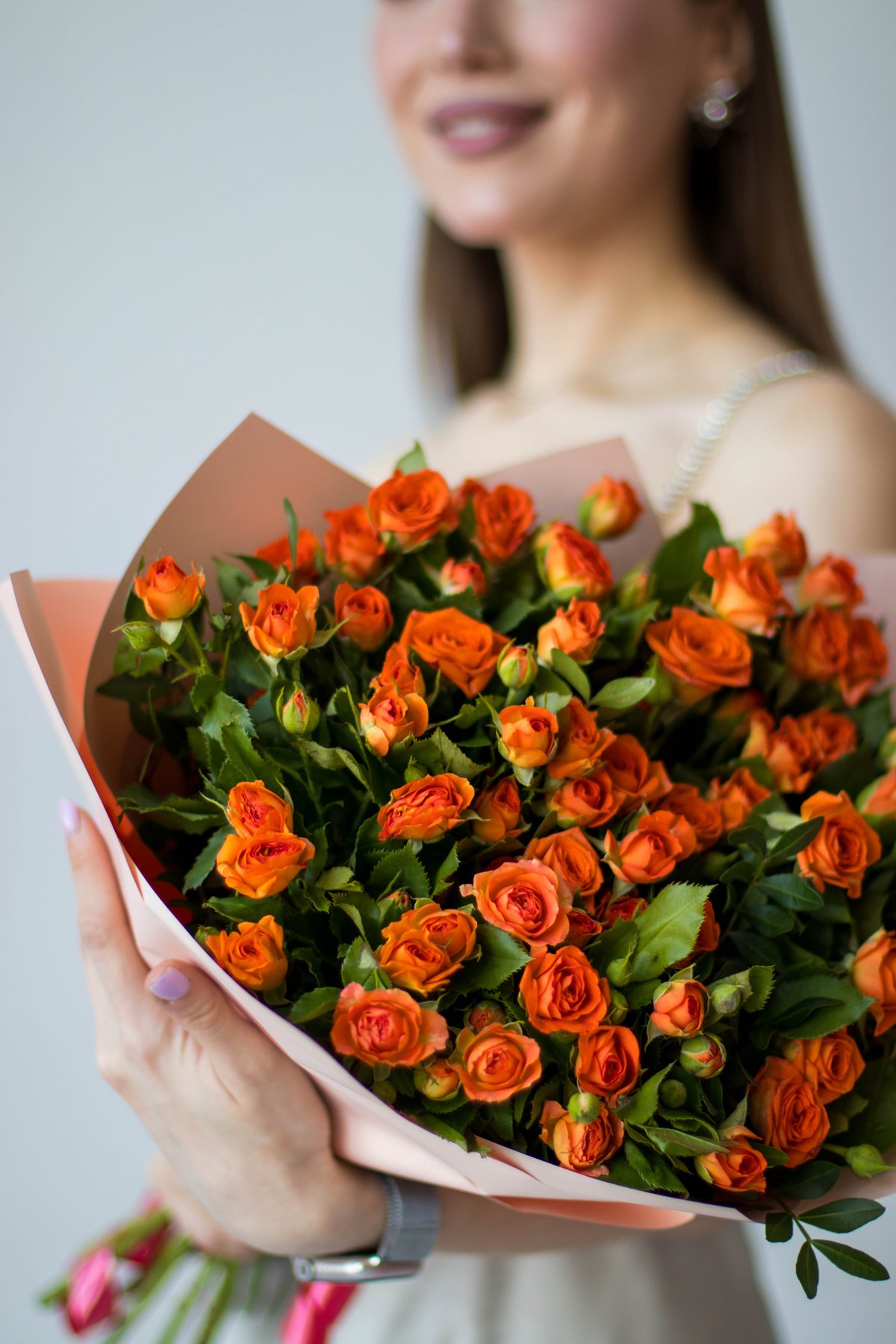 25 кустовых роз оранжевых